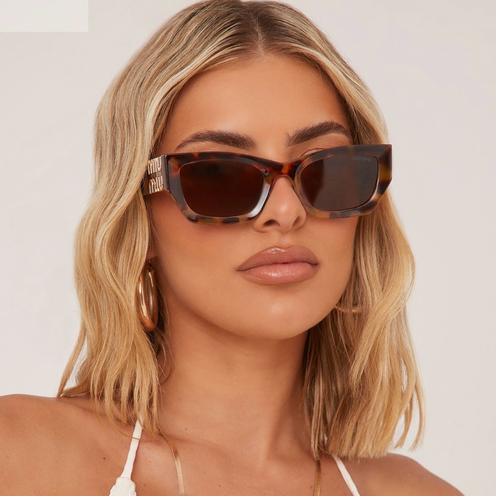Sunglass